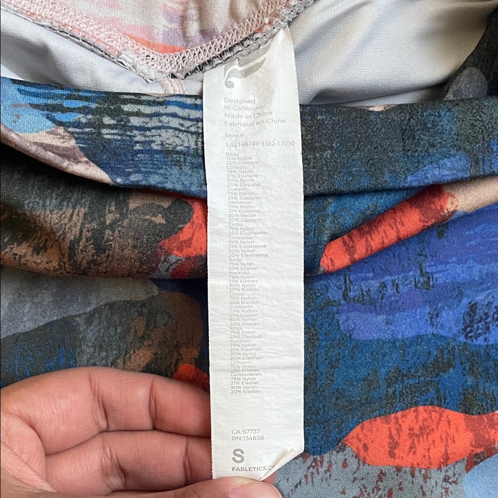 Fabletics Multicolor Patterned Leggings - Picture 2 of 3